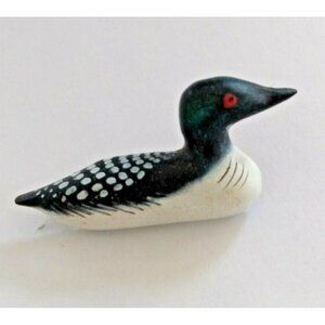 Hand Carved Bird Pin/Brooch (Canada Loon) Artist Russ Clark Ontario 2000